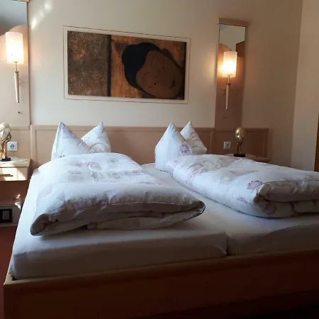 Apartmenthaus Sonnenschein شقة *